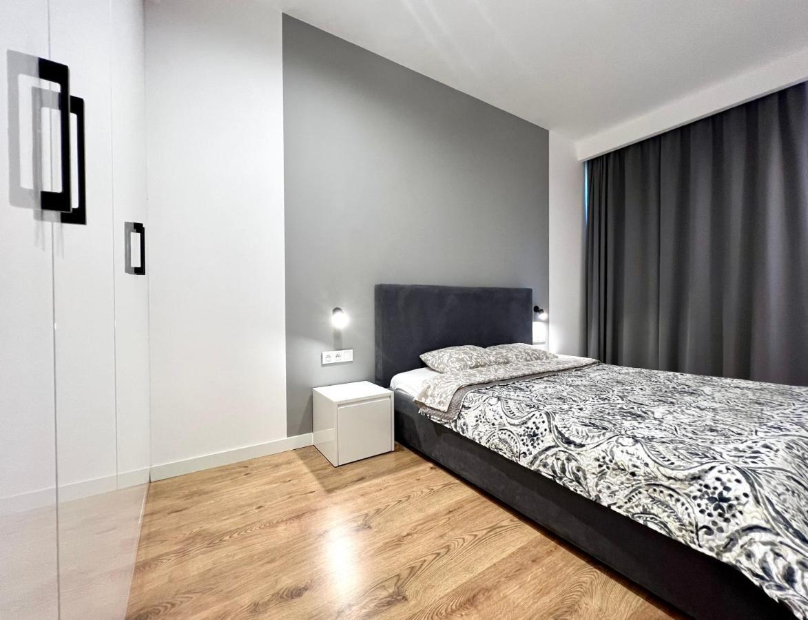 K22 Large Apart Slawinska 509 Varsó Kültér fotó